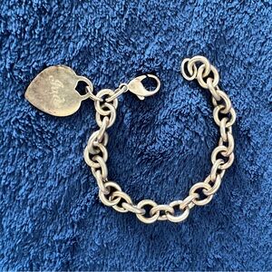Tiffany & co Silver Heart “Jade” Chain Bracelet 8 inch used good gift